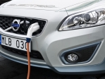 В Volvo Car Corporation добились сокращения времени заряда электромобиля до 1,5 часа